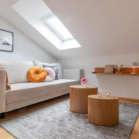 Sternenhimmel I Aufzug I Stellplatz I Modern Apartmán *